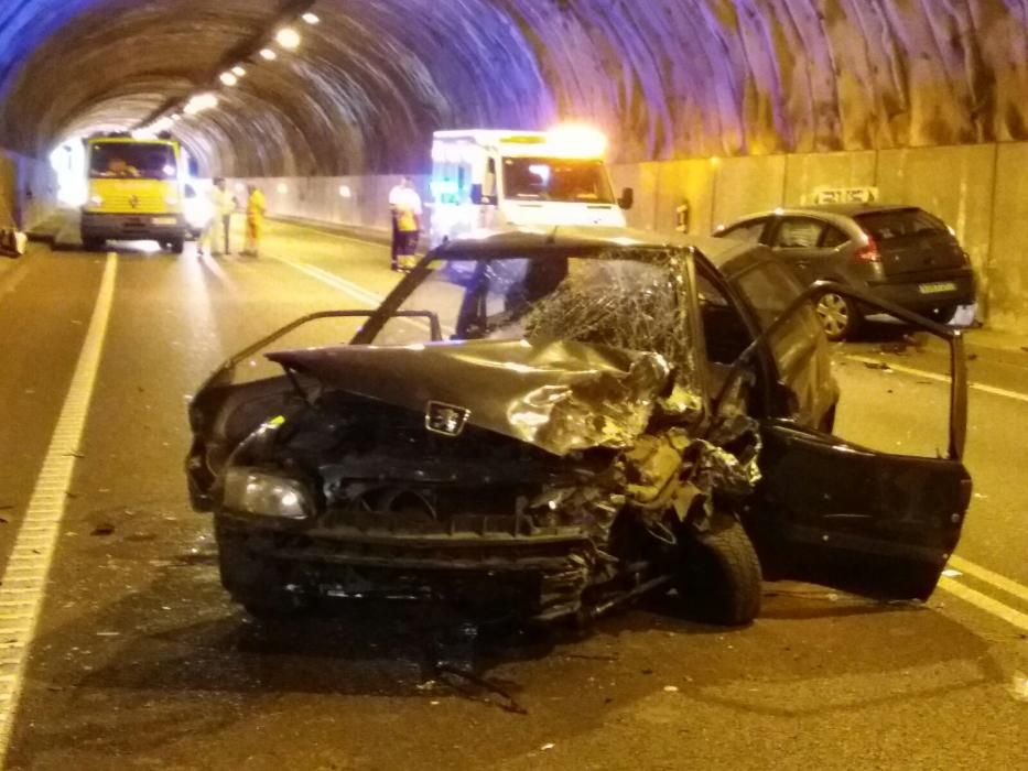 Accidente de tráfico en Carreño