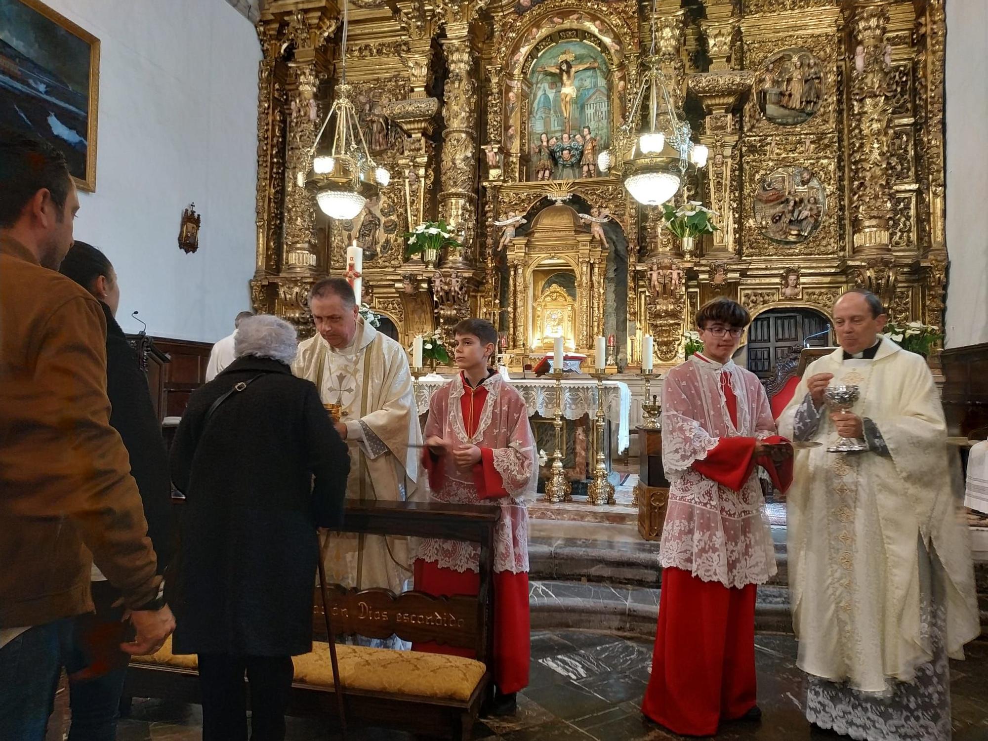 La procesión de La Venia, en imágenes