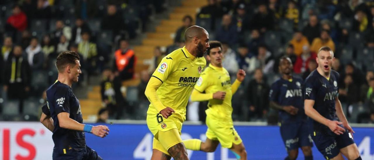 Capoue fue el autor del gol del Villarreal en el amistoso ante el Fenerbahçe.