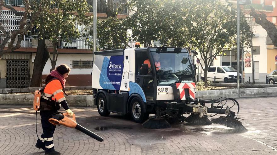 Fisersa ja ha començat a gestionar el servei de la neteja viària a Figueres