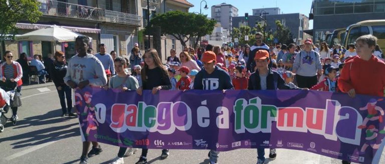 Unha edición do Correlingua, en prol dos dereitos da lingua galega, celebrada en Cangas. | G. NÚÑEZ