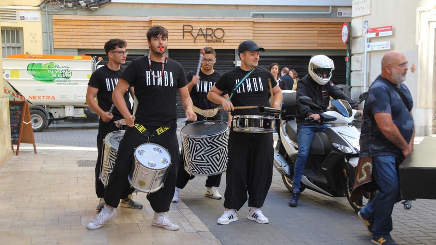 Concentración de Assido en Murcia ante la CHS