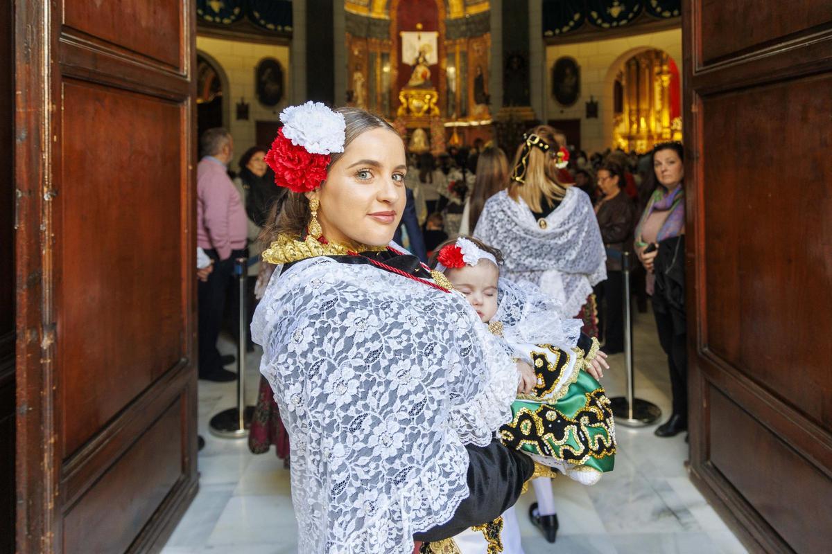 Las mejores imágenes del desfile de la ofrenda floral a la Virgen de la Caridad de Cartagena 2026