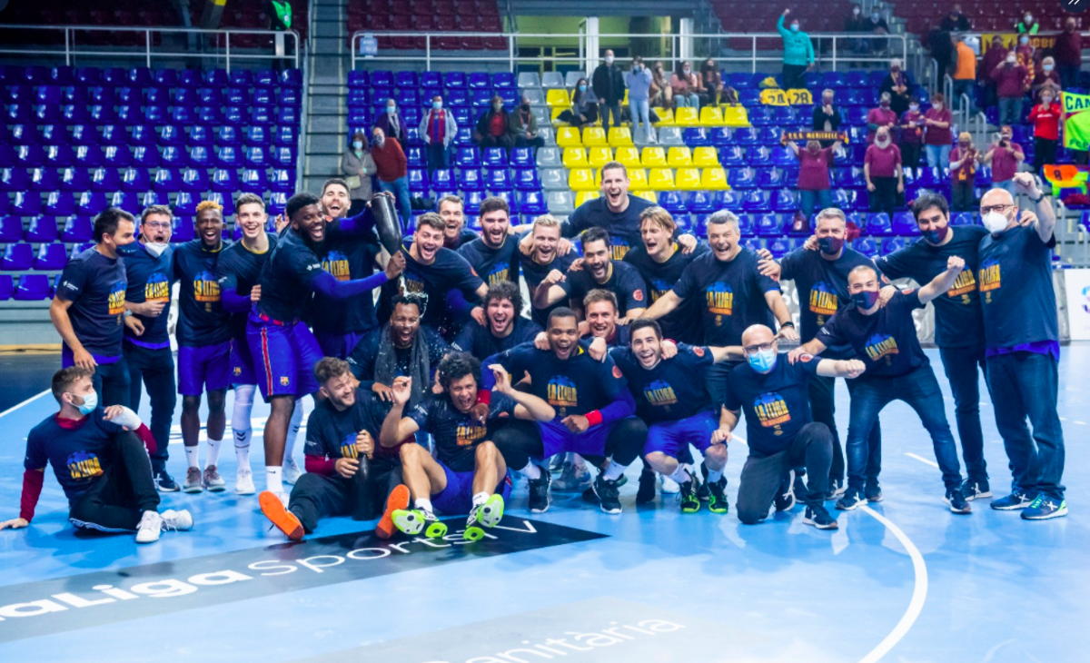 El Barça d’handbol guanya l’11a Lliga seguida i dona el tercer títol a Laporta