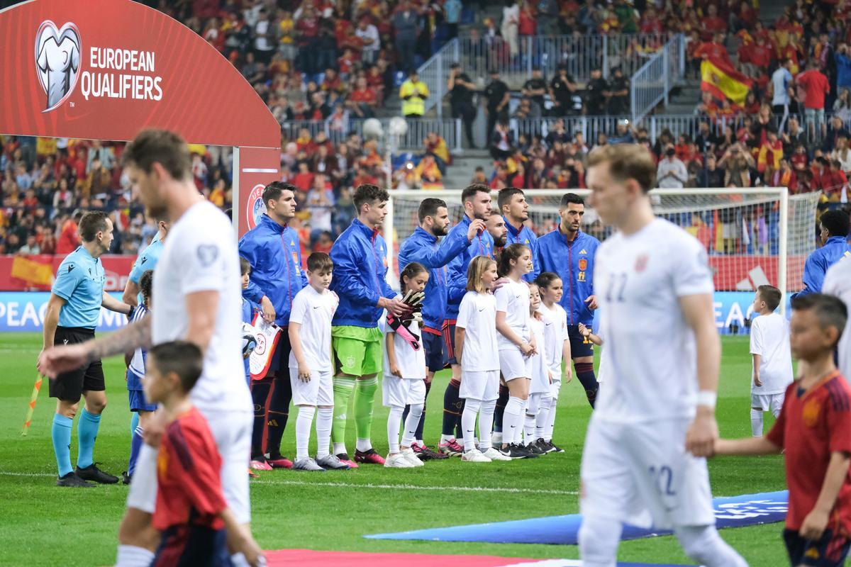 La Roja juega en Málaga contra Noruega, en imágenes