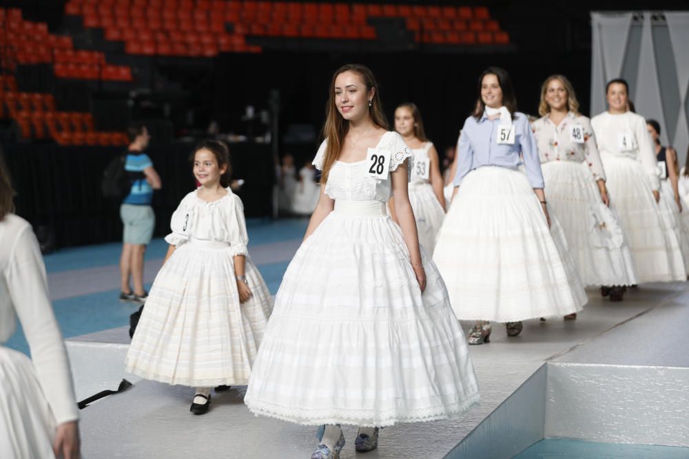 Ensayo de las candidatas a fallera mayor 2019 en la Fonteta