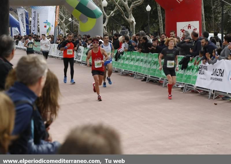 Atletas en el IX Marató BP de Castellón