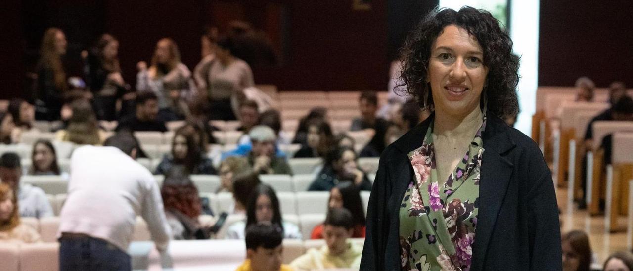 Nereida Carrillo, antes de comenzar su charla en el Campus Viriato.
| |  J. LUIS FERNÁNDEZ