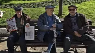 Malas noticias para los jubilados: estas pensiones bajarán en 2024