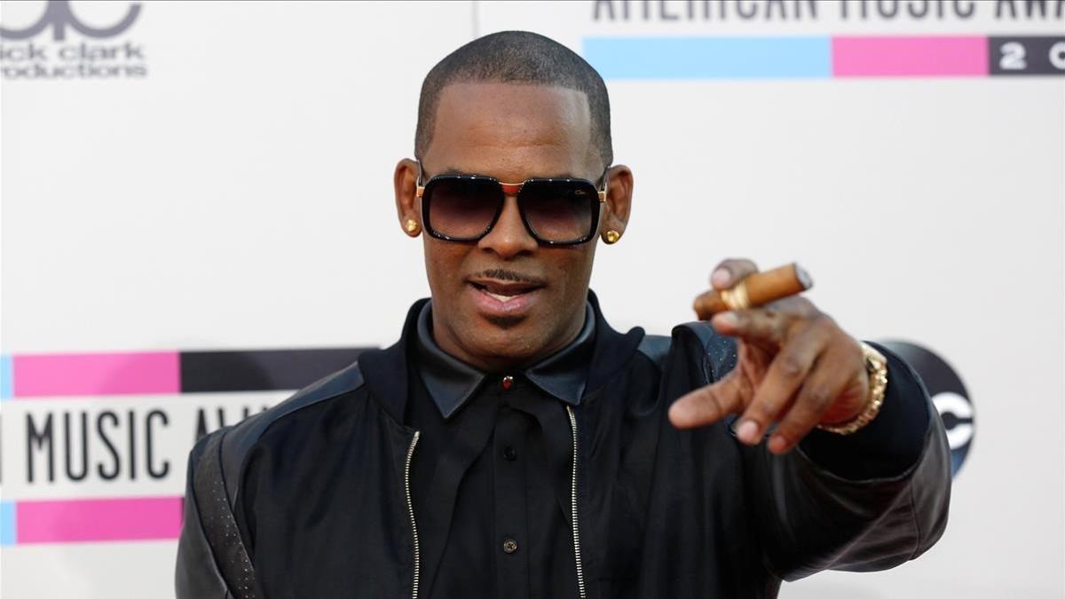 zentauroepp46490903 file photo  singer r  kelly arrives at the 41st american mus190110133226