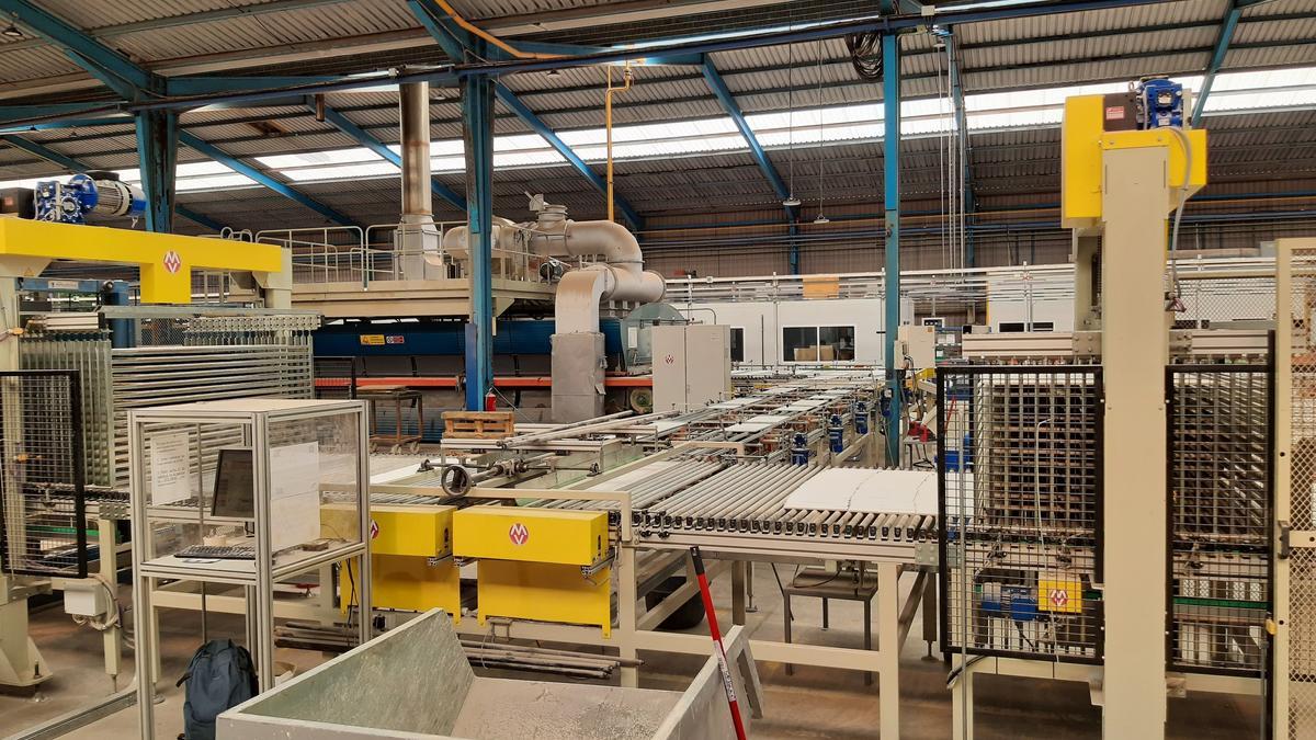 Doble entrada de horno con ‘compensers’ para altas producciones en pequeños formatos.