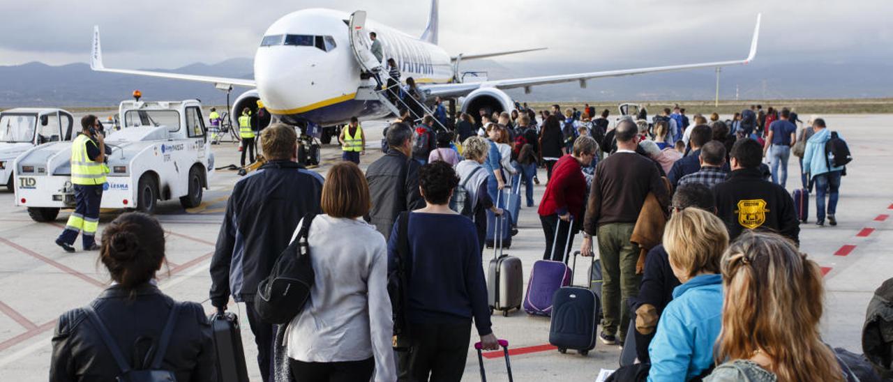 La desestacionalización impulsa nuevas líneas aéreas