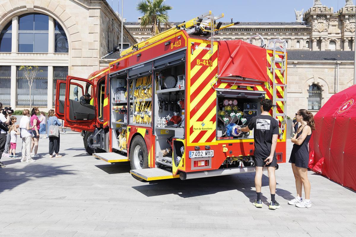Jornada de puertas abiertas en el Port de Barcelona