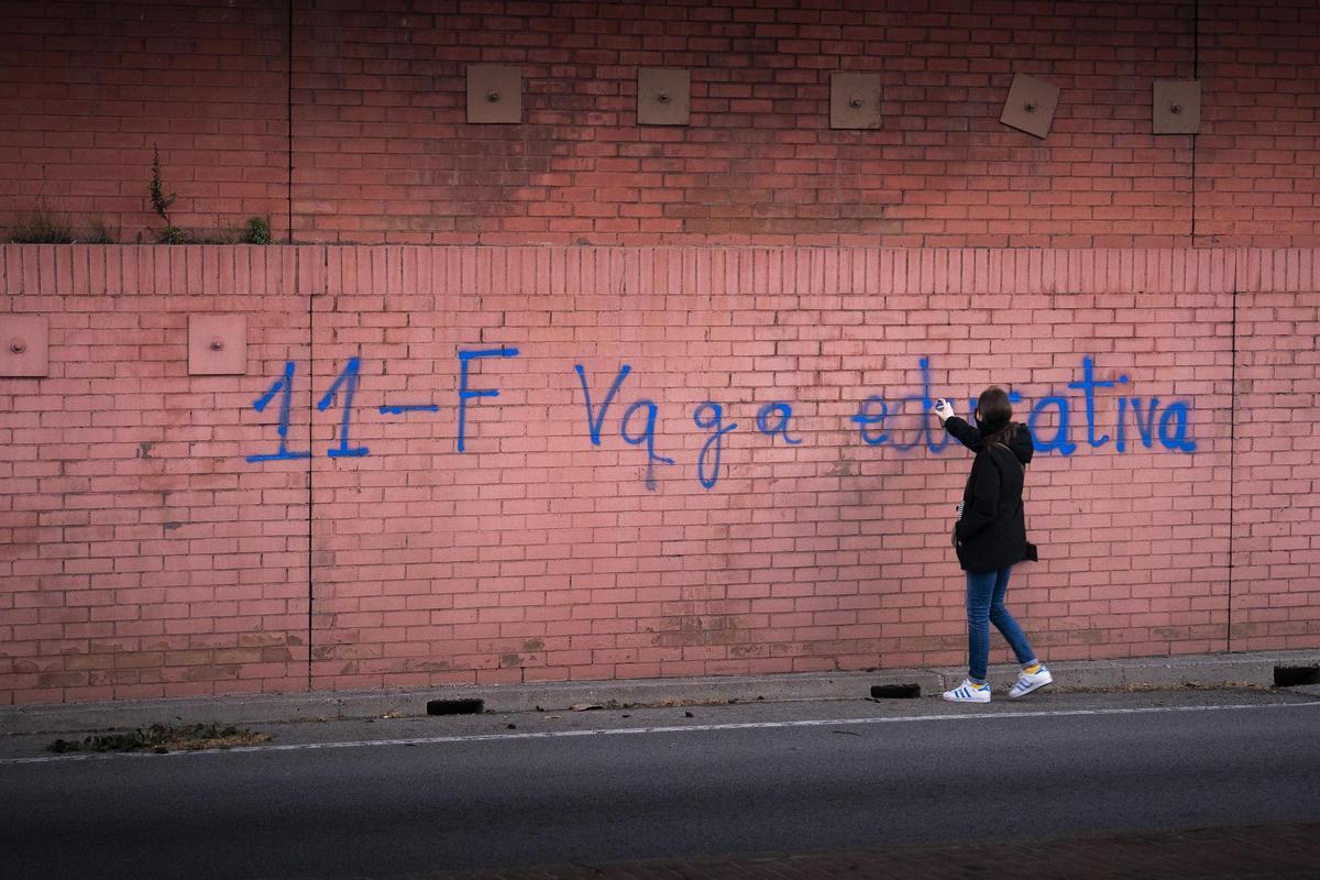 Los profesores cortan la ronda litoral en la jornada de huelga de docentes Los profesores cortan la ronda litoral en la jornada de huelga de docentes
