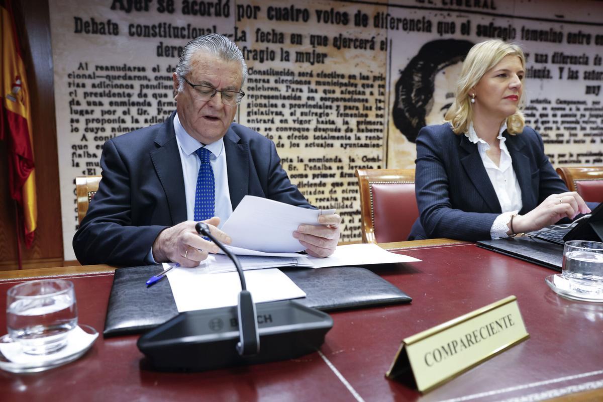 MADRID, 25/02/2026.- El presidente y cofundador de Plus Ultra, Julio Miguel Martínez Sola, comparece en la Comisión del Senado que investiga los contratos relacionados con la intermediación de Koldo