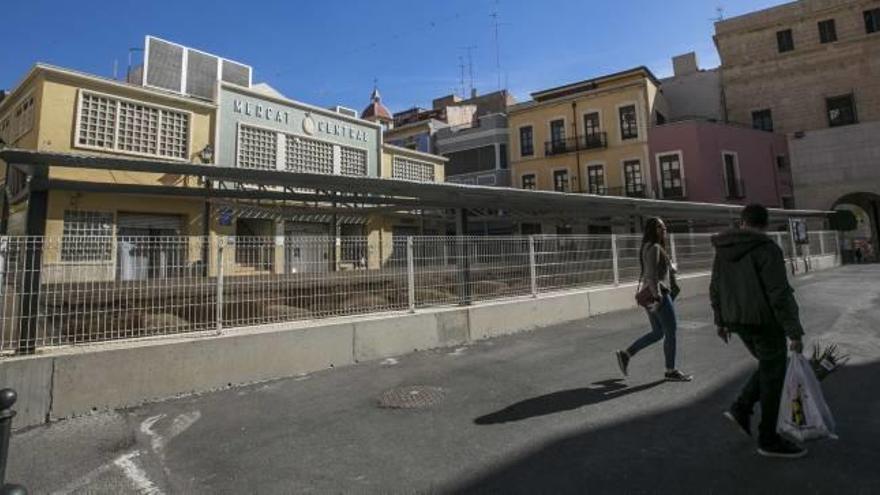 Vista de los Baños Árabes que se encuentran junto al edificio del Mercado Central, en pleno centro de Elche.