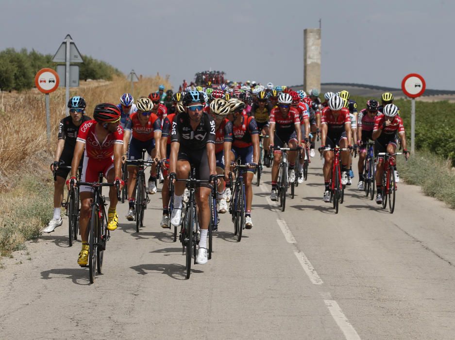 La decimocuarta etapa de la Vuelta, en imágenes