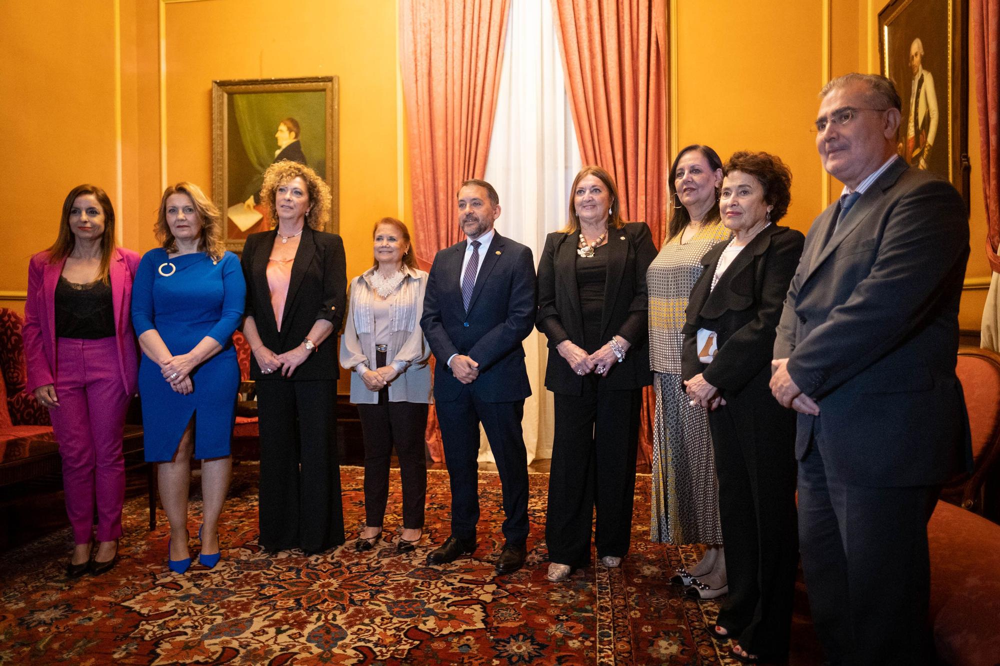 Acto de reconocimiento con motivo del Día Internacional de la Mujer Santa Cruz