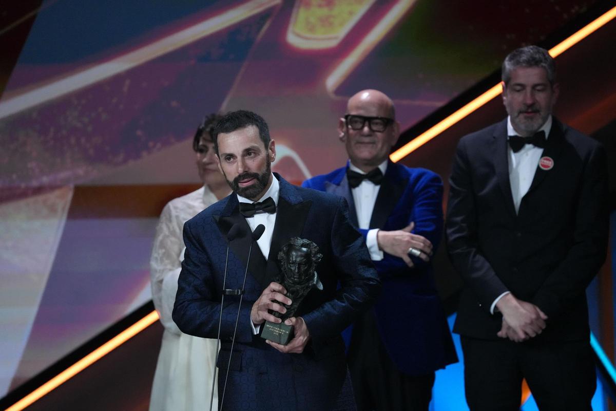 Un momento del discurso tras alzarse con la estatuilla en los Goya 2026