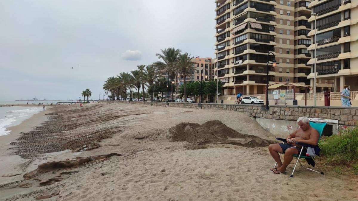 Benicàssim urge un estudio al Gobierno para salvar la playa Heliópolis