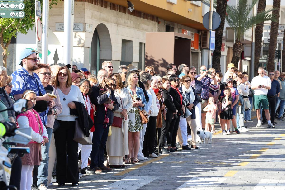 Mira todas las imágenes de la Procesión del Santo Encuentro en Santa Eulària Mira todas las imágenes de la Procesión del Santo Encuentro en Santa Eulària