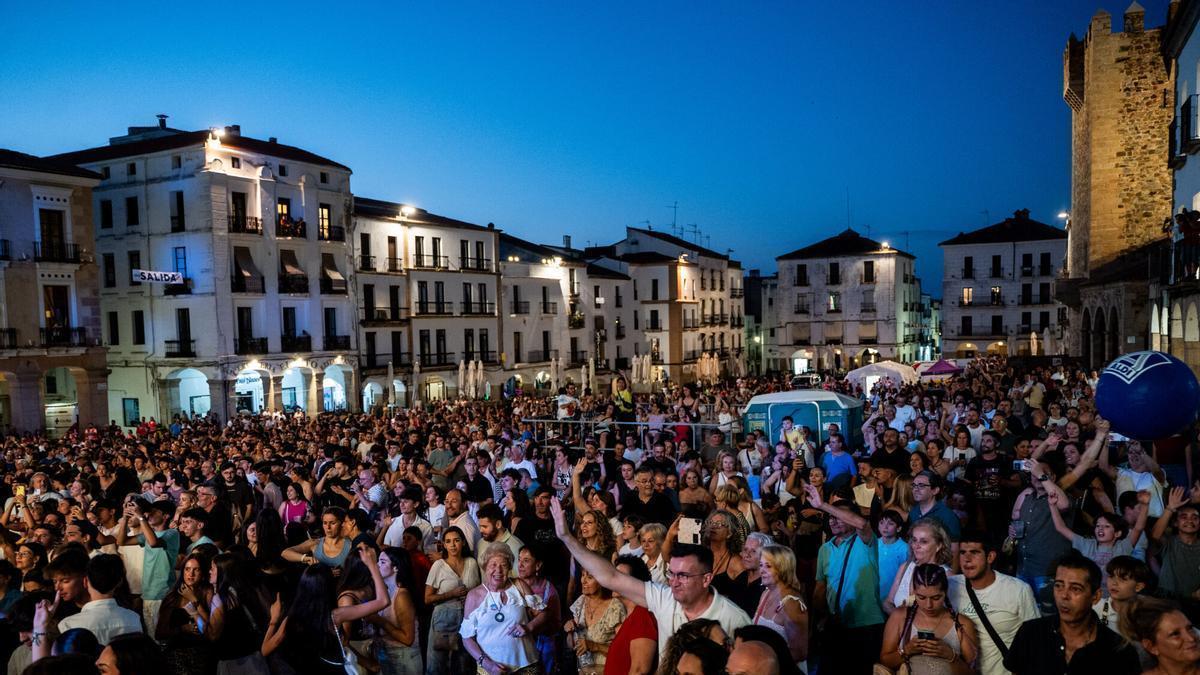 Búscate en el concierto de Los40 de Cáceres