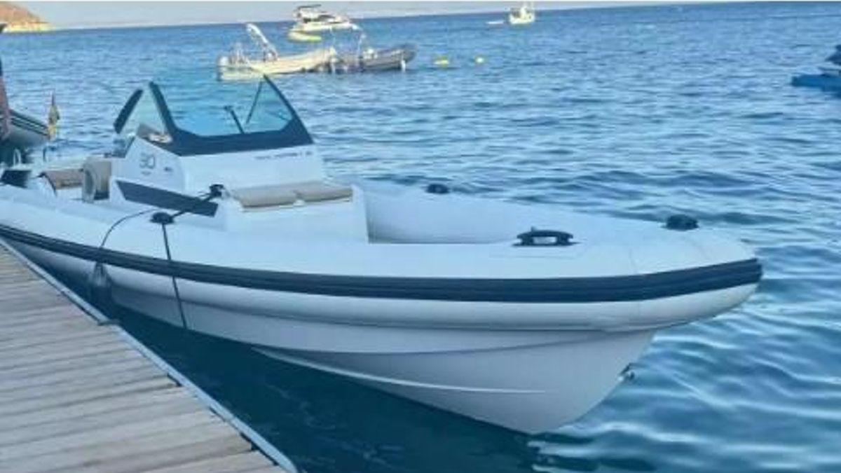 Imagen de la lancha en la que zarparon desde Ibiza.