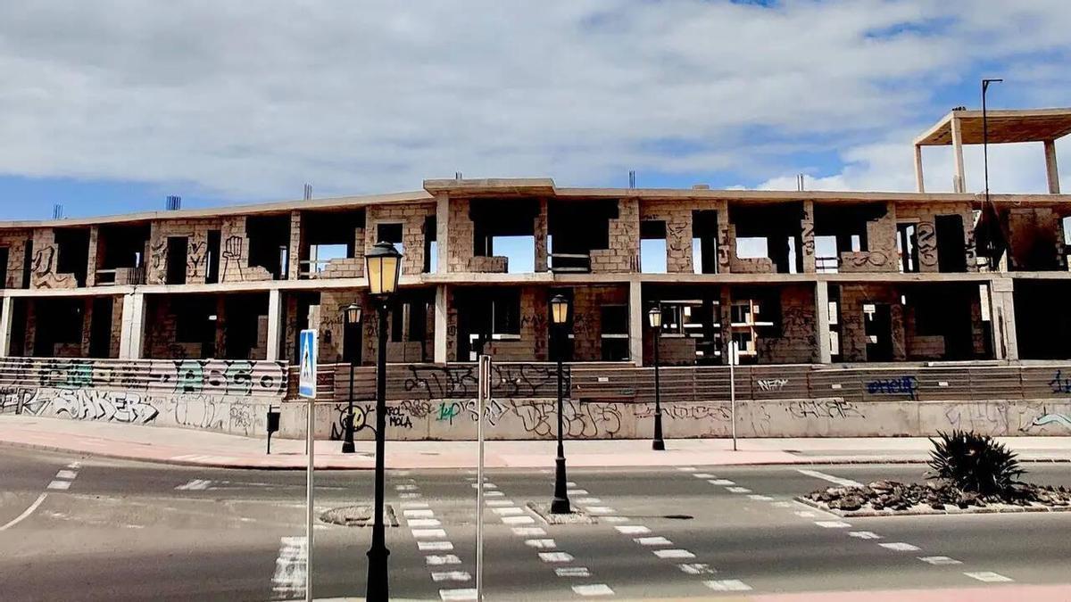 Imagen de unas obras inacabadas en el municipio de La Oliva.