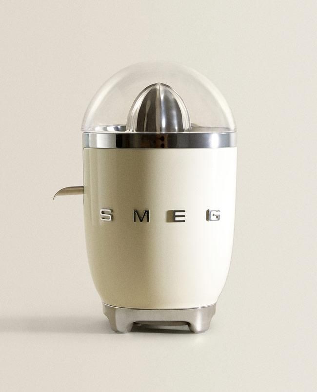 Exprimidor de zumo blanco SMEG