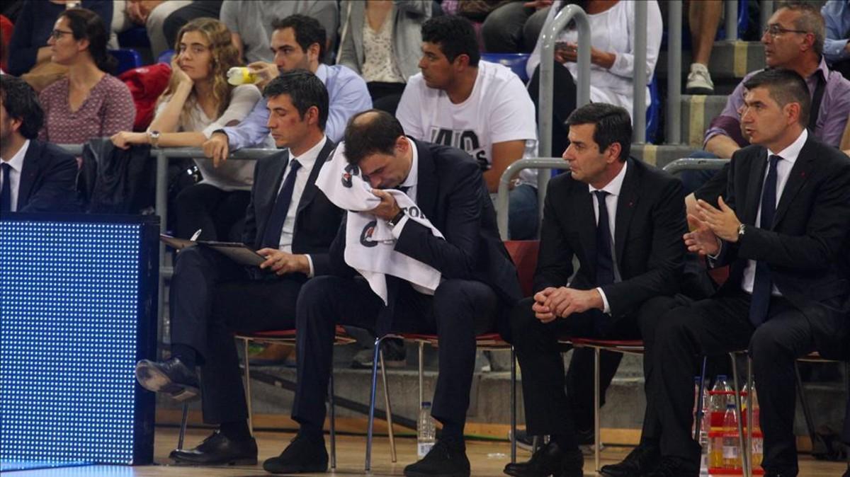 Bartzokas vivió una nueva pesadilla con su Barça Lassa en Valencia