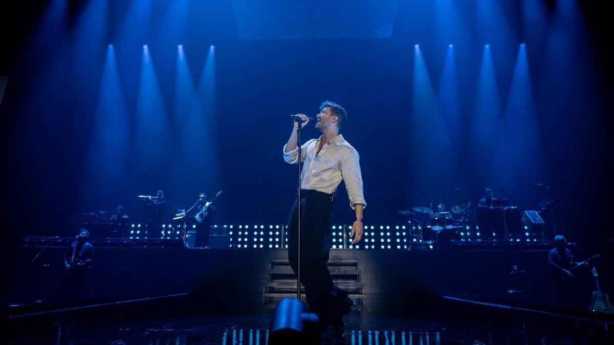 Pablo Alborán  en su concierto en el Príncipe Felipe de Zaragoza.