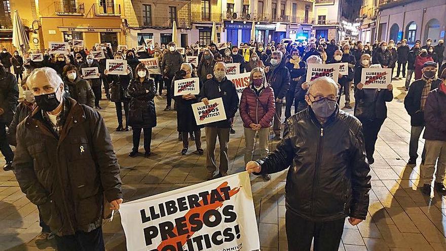 Concentració ahir al vespre a la plaça Major de Manresa