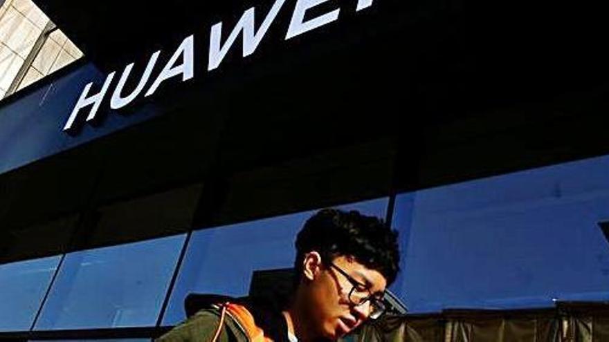 Google i altres empreses dels EUA tallaran els subministraments a Huawei