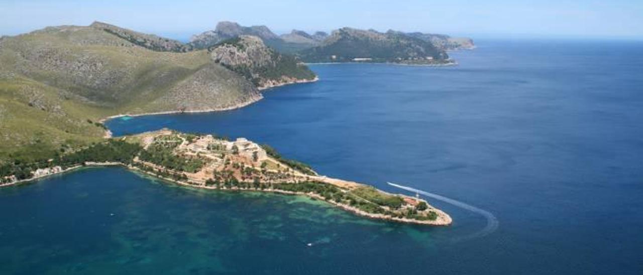 La espectacular finca de la &#039;Fortalesa&#039; está ubicada sobre una pequeña península en Formentor.