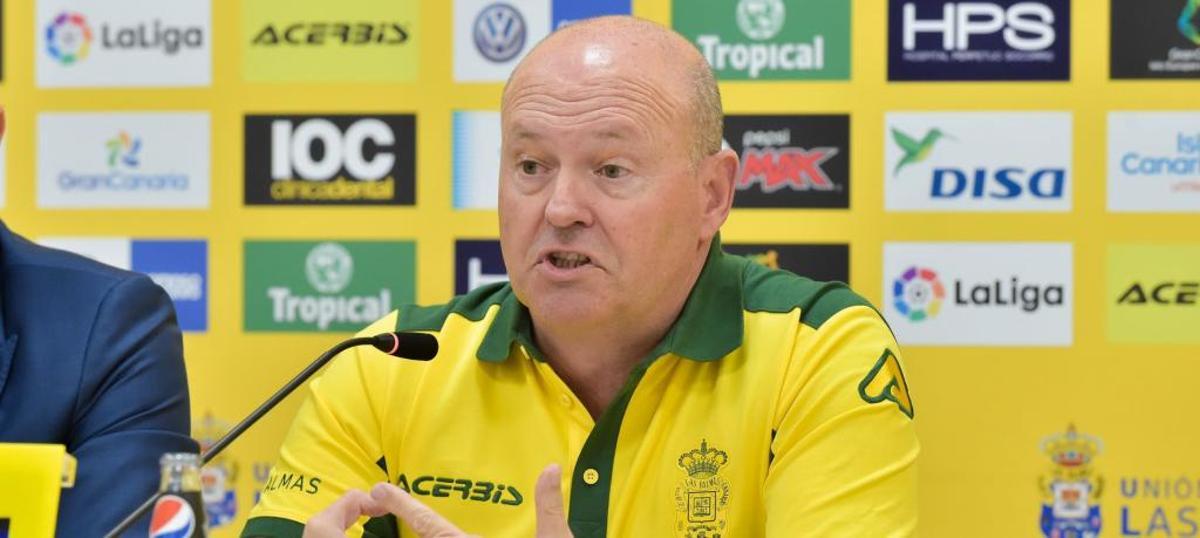 Pepe Mel promete "dar batalla" pese a que tiene al equipo "cogido con alfileres"