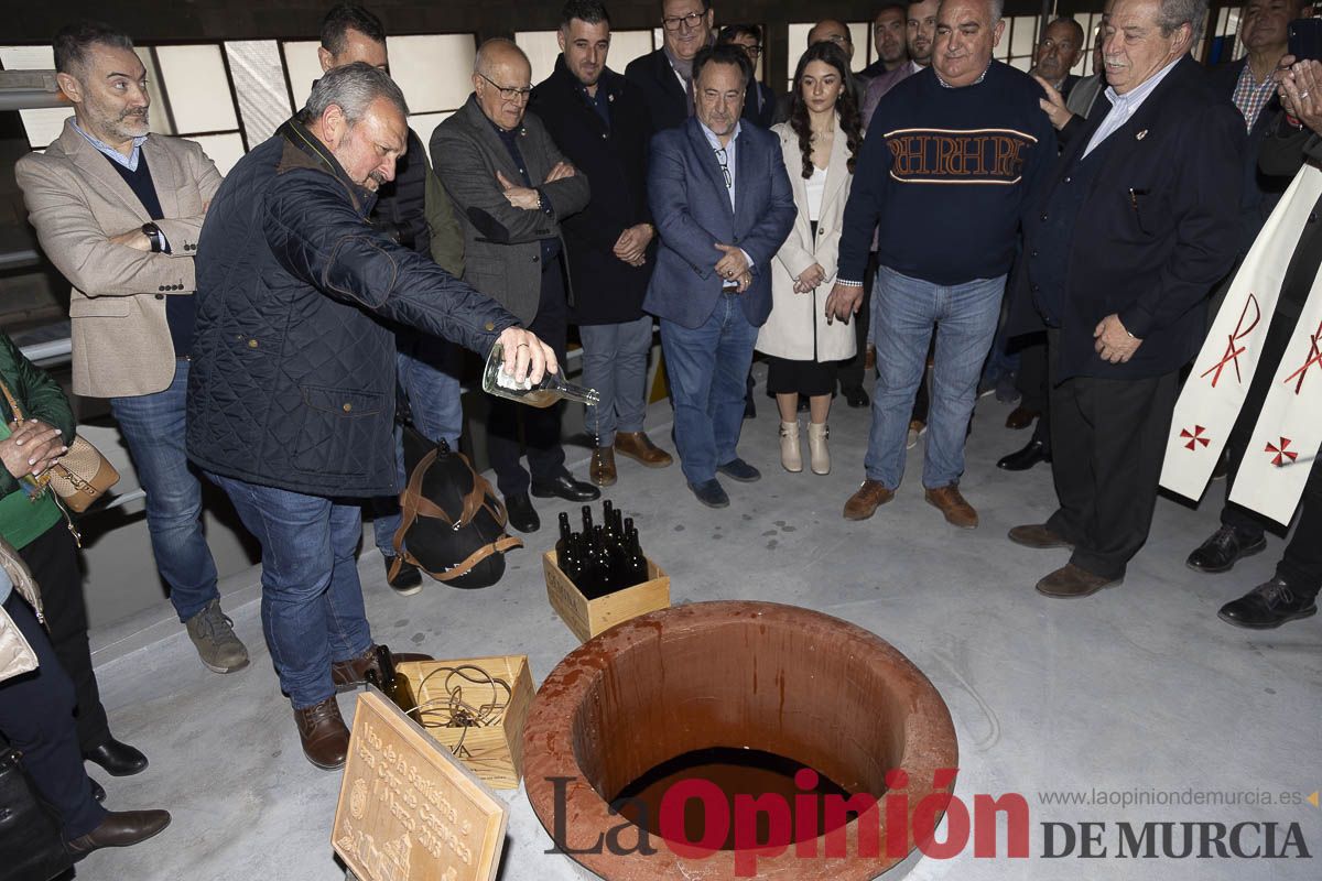 Todo preparado para la nueva añada del vino de la Cruz de Caravaca