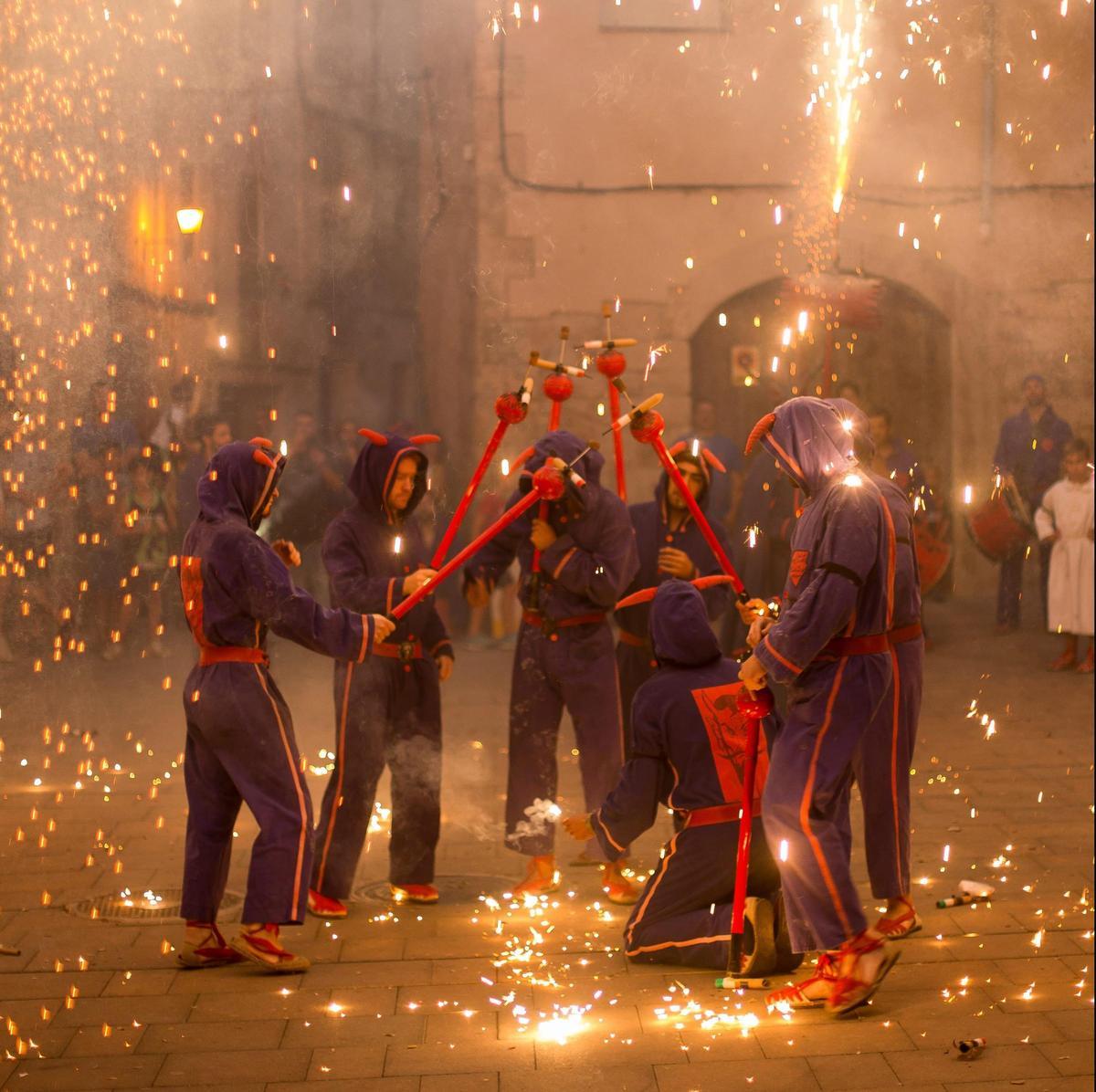 El Ball de Diables   Festa Major Sant Quintí de Mediona