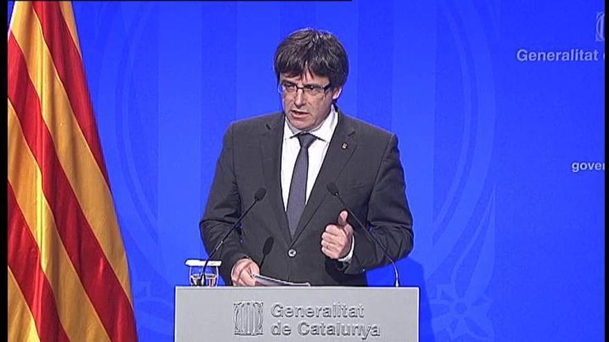 Puigdemont exige "la retirada de todos los efectivos policiales"