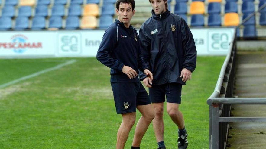 Richi y Santi Domínguez, en un entrenamiento en Pasarón. // Rafa Vázquez