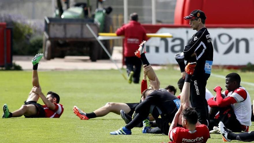 Fernando Vázquez, en el entrenamiento del miércoles en Son Bibiloni.