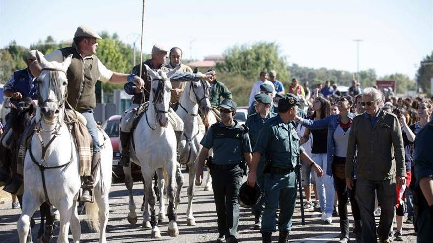 Un centenar de personas piden en Valladolid la abolición del Toro de la Vega