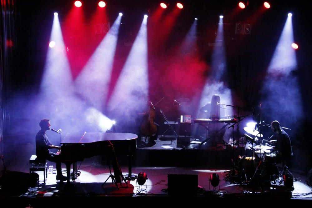 Joan Dausà tanca el Festival Strenes a les escales de la catedral de Girona