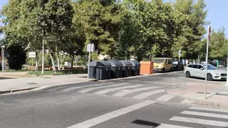 Los vecinos de La Corchera de Mérida denuncian carreras de motos, ruidos y vandalismo