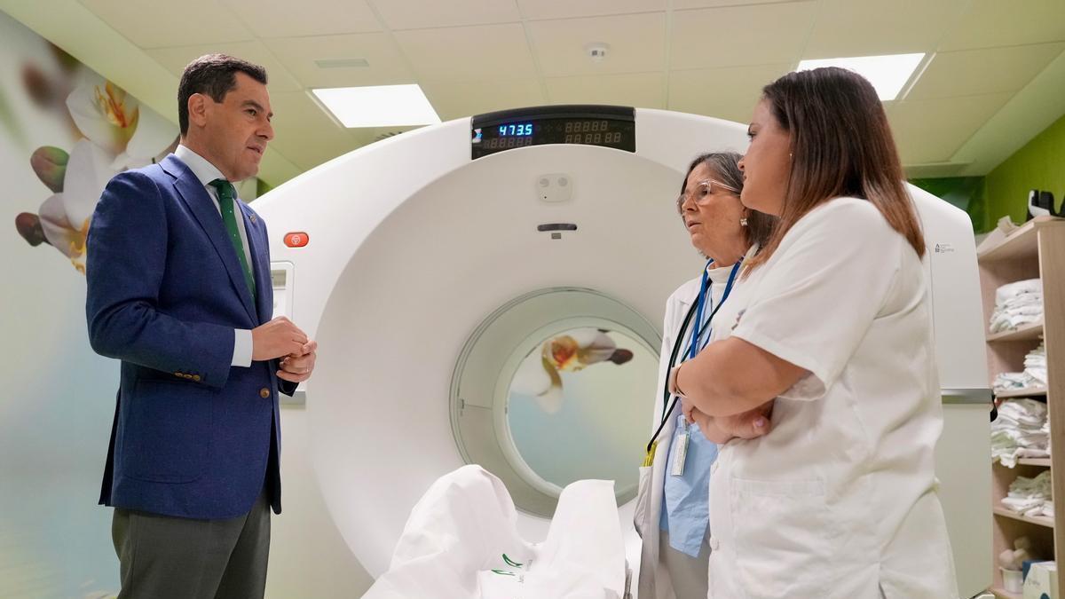 Moreno ha asistido a la inauguración del nuevo PET-TC del hospital Juan Ramón Jiménez de Huelva