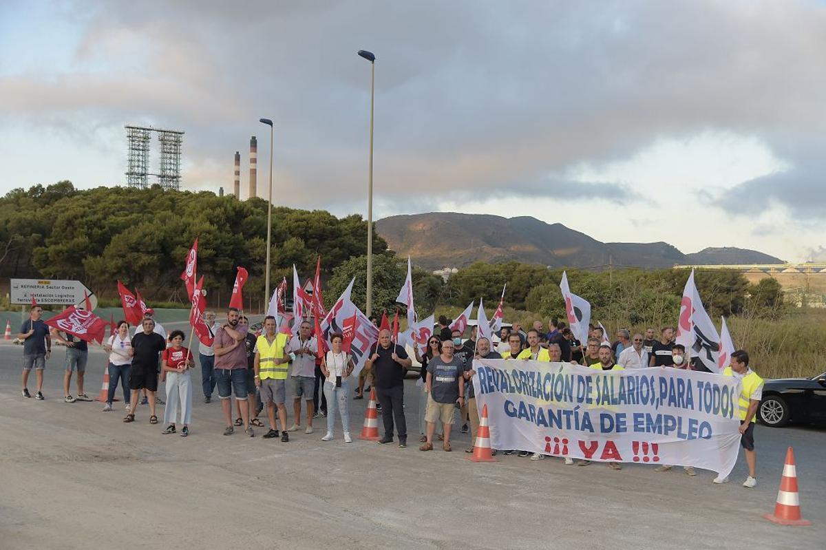 Huelga de los trabajadores de Repsol en Cartagena