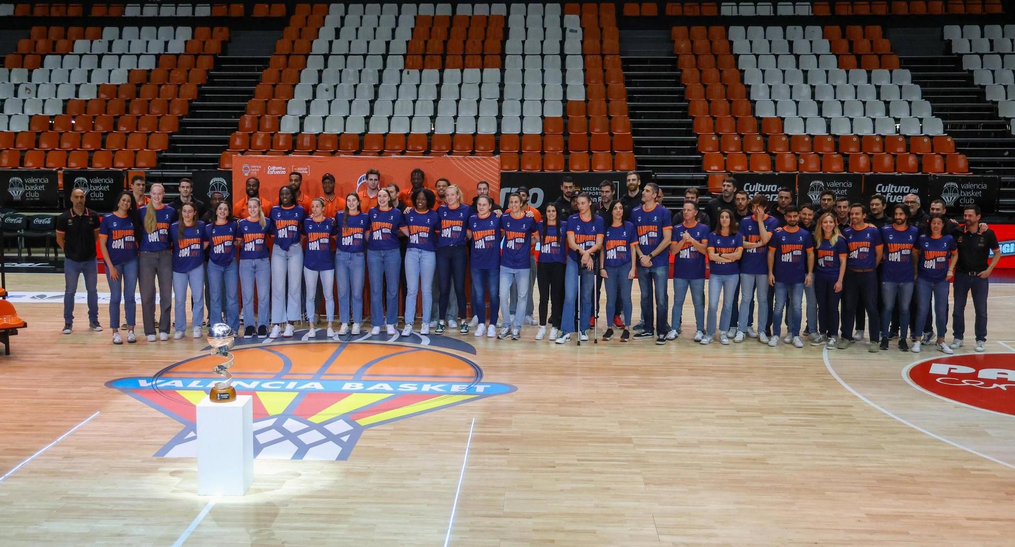 El Valencia Basket celebra a lo grande la Copa de la Reina con su afición