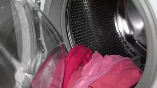 ¡Cuidado! Esto es lo que le podría pasar a tu ropa si no lees el etiquetado antes de lavarla