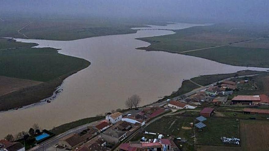 El embalse de Ricobayo en Andavías.