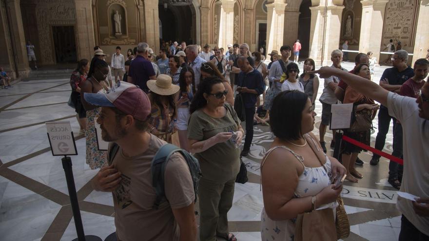 Montserrat recupera el batec turístic sense arribar al nivell precovid