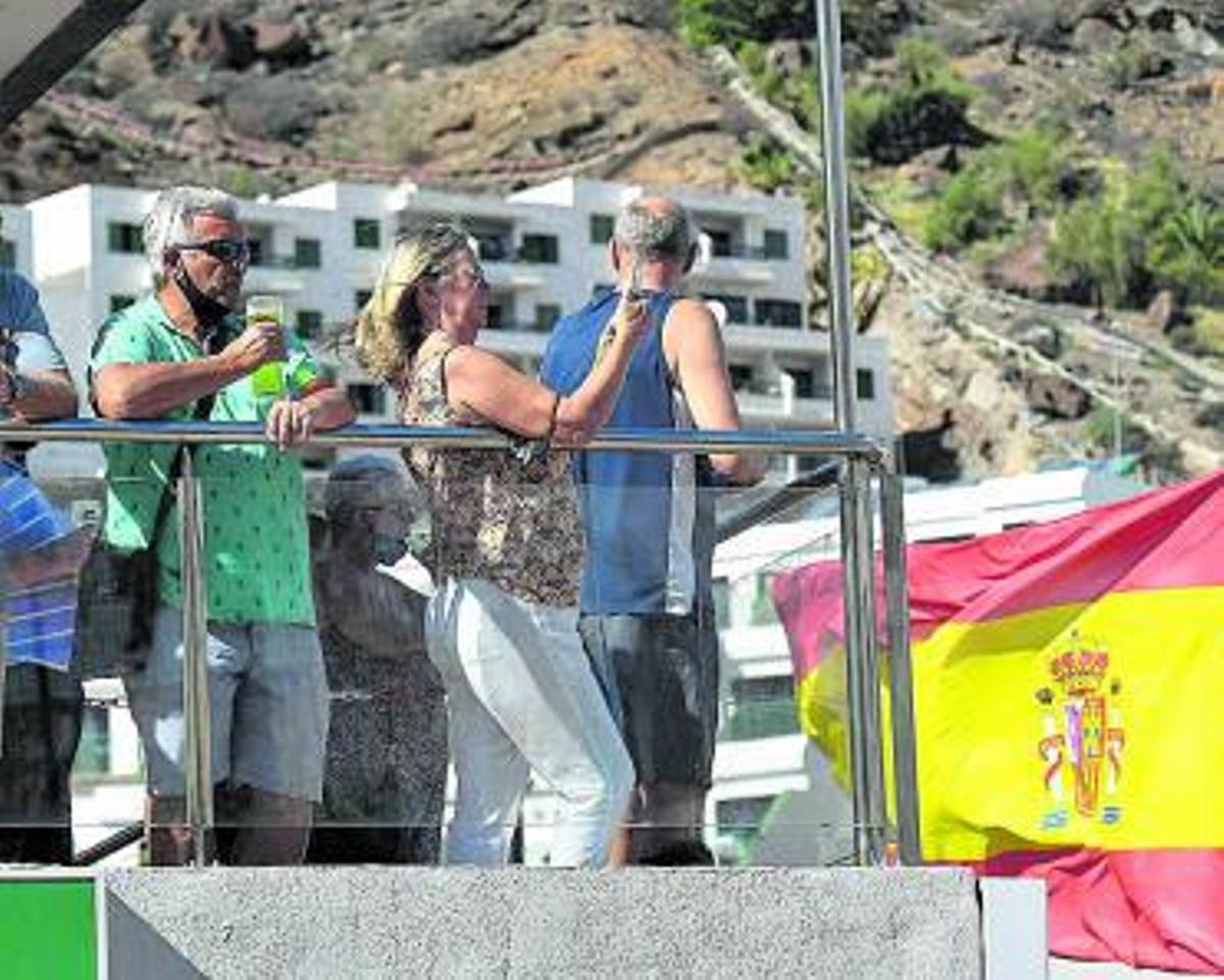 “Ellos buscan una oportunidad  pero nosotros nos hundimos”